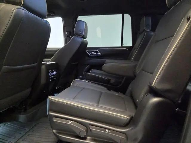 2024 GMC Yukon XL 2WD SLT