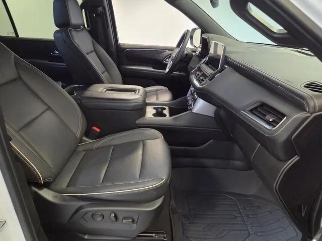 2024 GMC Yukon XL 2WD SLT