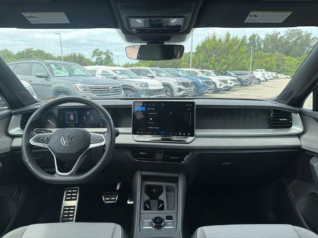 2025 Volkswagen Tiguan 2.0T SE R-Line Black