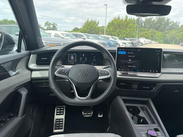 2025 Volkswagen Tiguan 2.0T SE R-Line Black