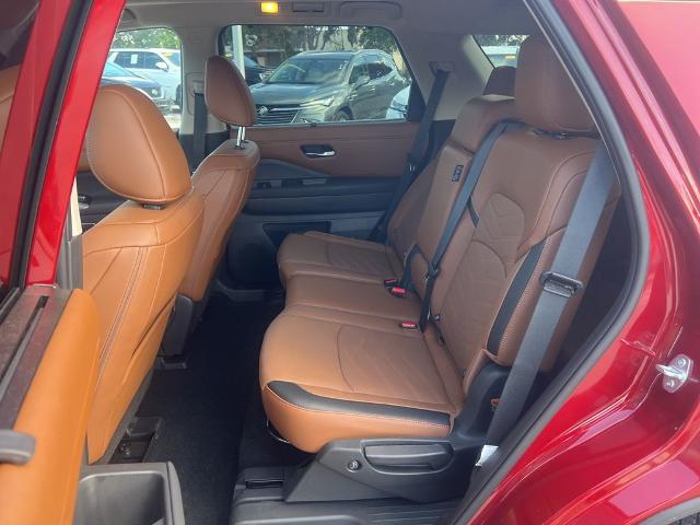 2025 Nissan Pathfinder Platinum FWD