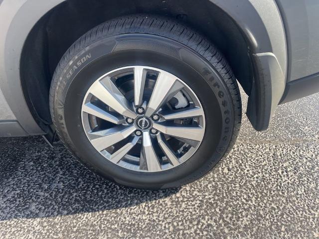 2024 Nissan Pathfinder SL 4WD