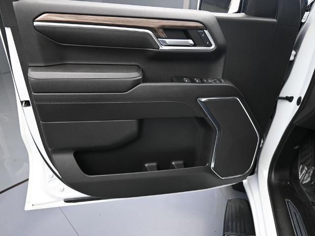 2023 Chevrolet Silverado 1500 2WD Crew Cab Short Bed LT