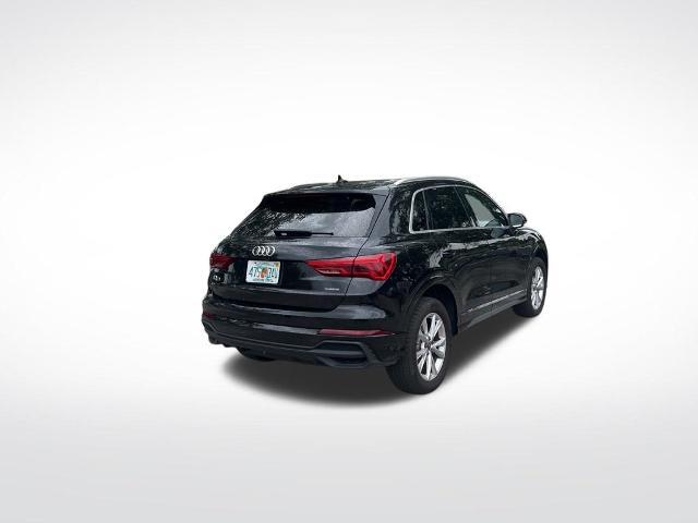 2025 Audi Q3 Premium 45 TFSI S line quattro Tiptronic