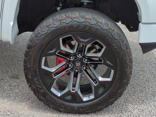 2024 GMC Sierra 1500 4WD Crew Cab Short Box Elevation with 3SB
