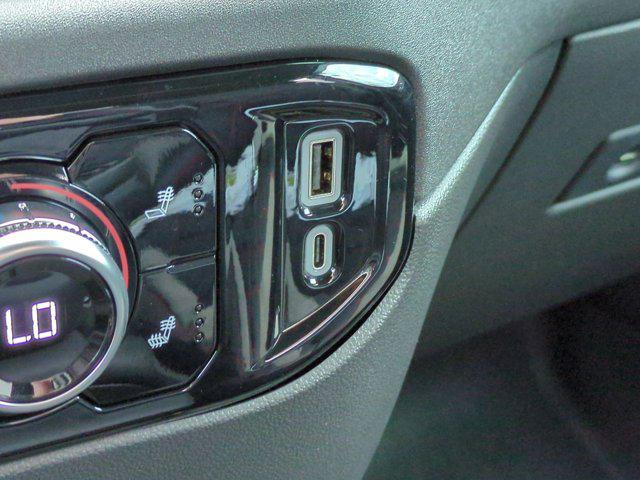 2024 GMC Sierra 1500 4WD Crew Cab Short Box Elevation with 3SB