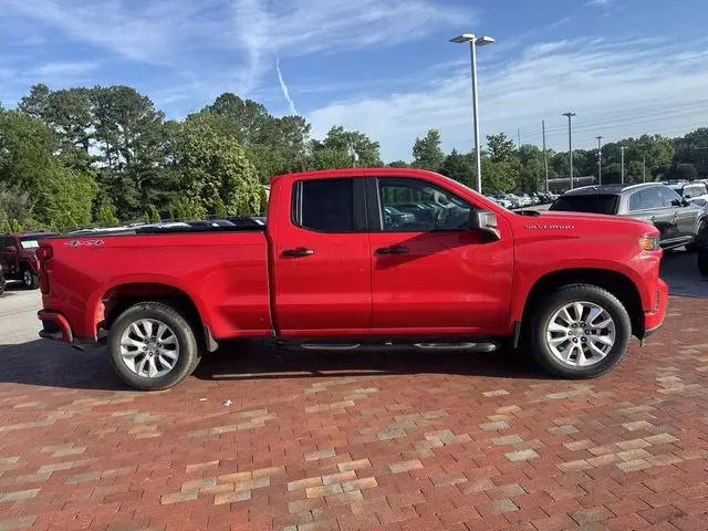 2020 Chevrolet Silverado 1500 4WD Double Cab Standard Bed Custom