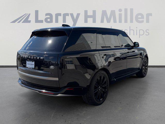 2023 Land Rover Range Rover P530 SE