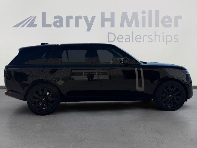 2023 Land Rover Range Rover P530 SE