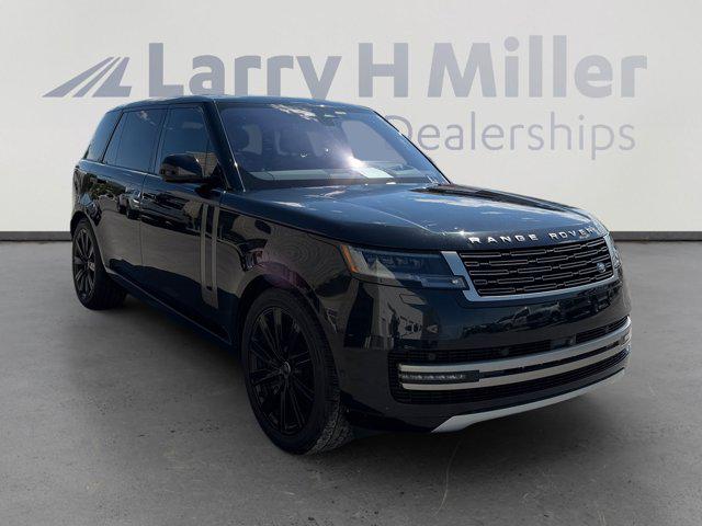 2023 Land Rover Range Rover P530 SE