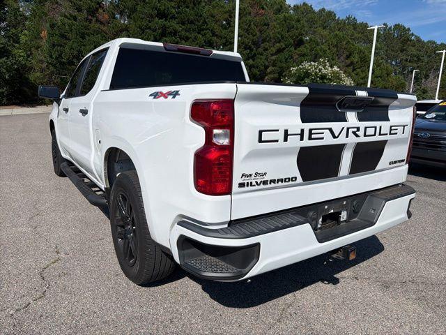 2023 Chevrolet Silverado 1500 4WD Crew Cab Short Bed Custom