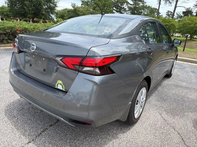 2021 Nissan Versa S Xtronic CVT