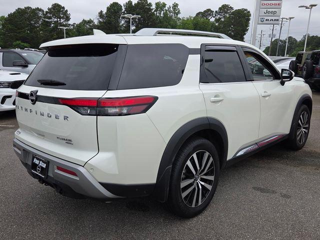2024 Nissan Pathfinder Platinum 4WD