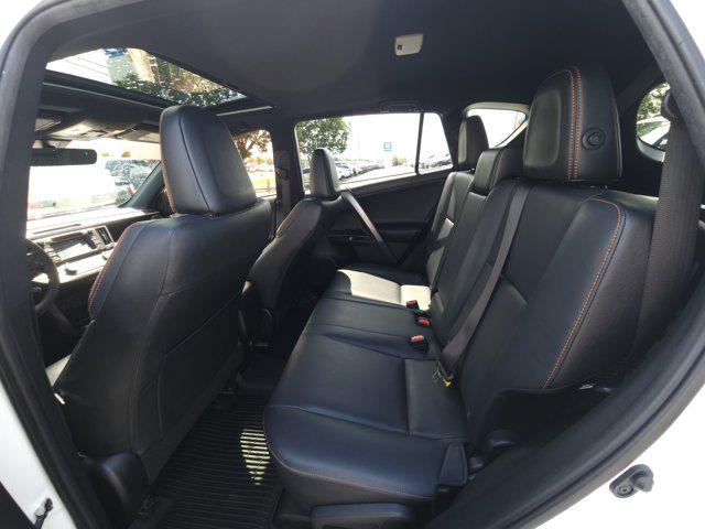 2018 Toyota RAV4 SE