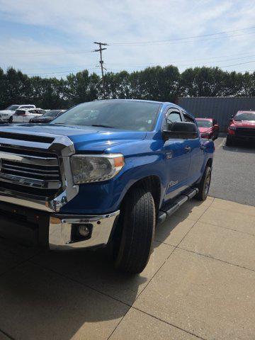 2016 Toyota Tundra CrewMax 5.7L FFV V8 6-Spd AT S