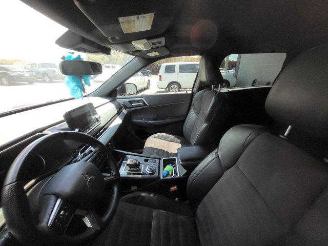 2022 Mitsubishi Outlander Black Edition S-AWC