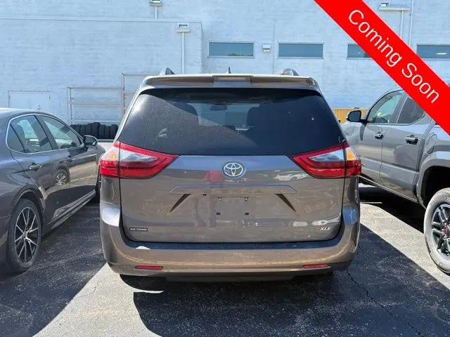 2020 Toyota Sienna Limited Premium