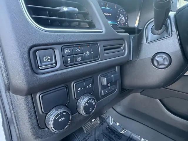 2024 Chevrolet Suburban 2WD RST