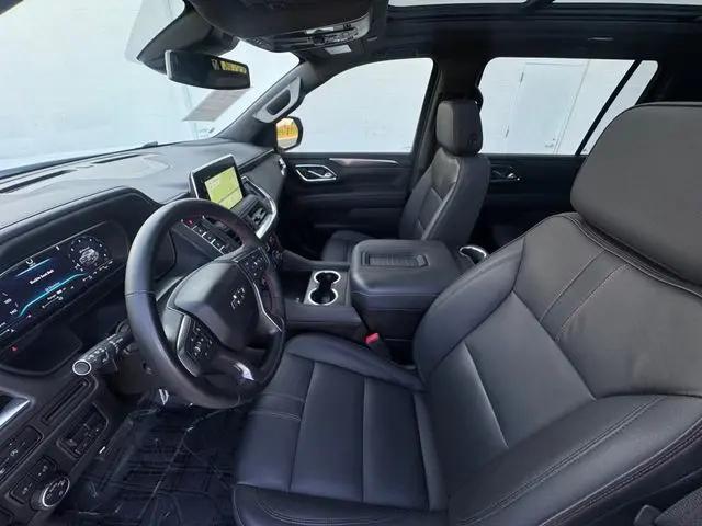 2024 Chevrolet Suburban 2WD RST