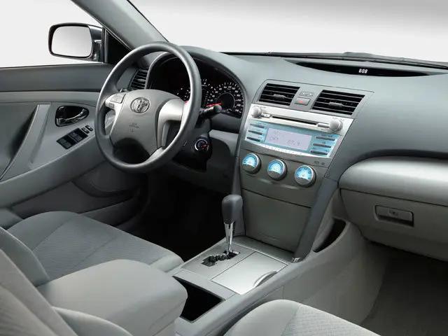 2009 Toyota Camry LE