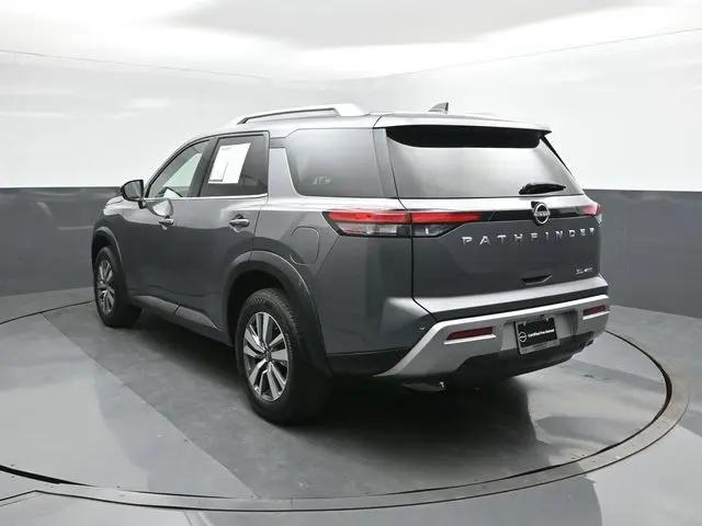 2025 Nissan Pathfinder SL 4WD