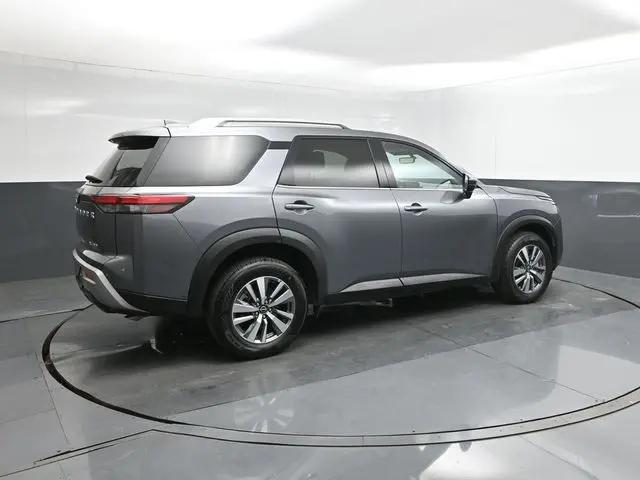 2025 Nissan Pathfinder SL 4WD