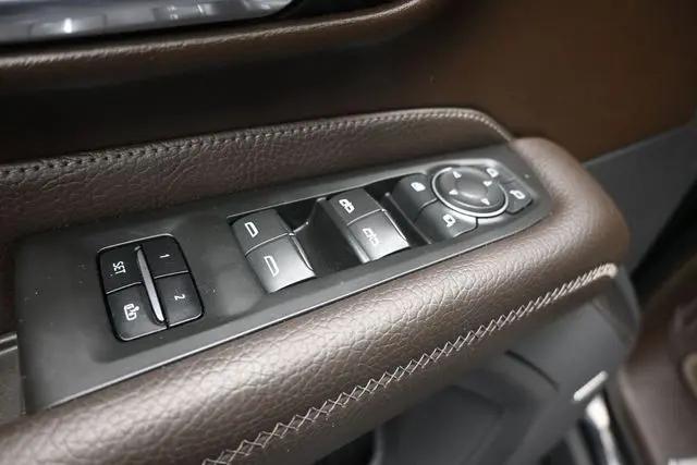 2021 GMC Yukon XL 4WD Denali