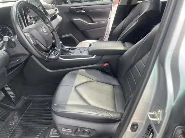 2020 Toyota Highlander XLE