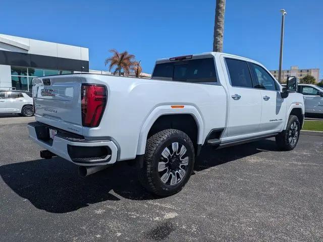 2026 GMC Sierra 2500HD Crew Cab, Standard Bed, Denali, 4WD