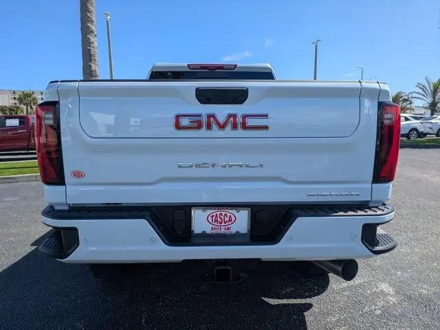 2026 GMC Sierra 2500HD Crew Cab, Standard Bed, Denali, 4WD