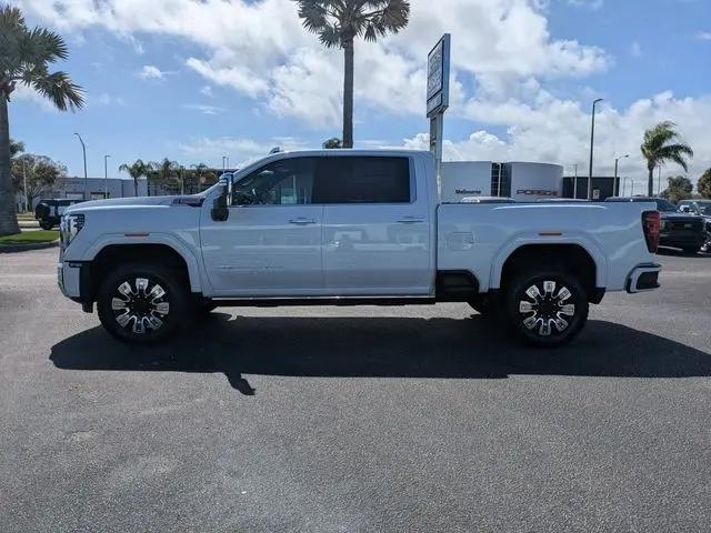 2026 GMC Sierra 2500HD Crew Cab, Standard Bed, Denali, 4WD