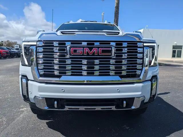 2026 GMC Sierra 2500HD Crew Cab, Standard Bed, Denali, 4WD