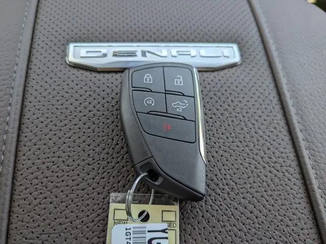 2026 GMC Sierra 2500HD Crew Cab, Standard Bed, Denali, 4WD
