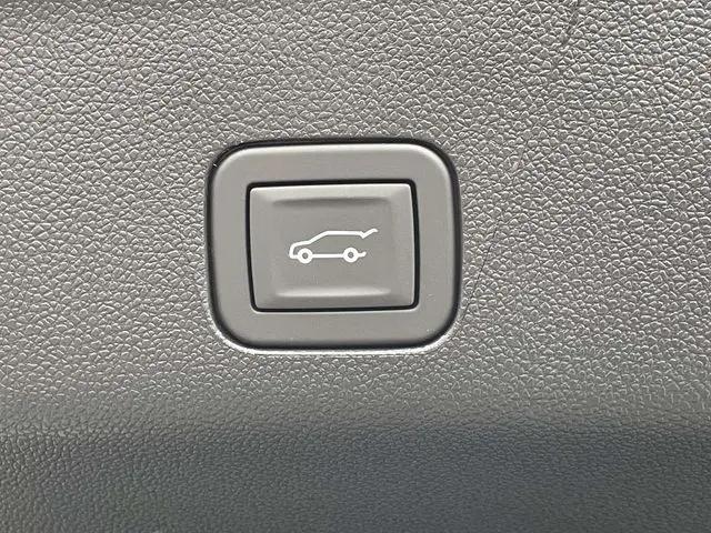 2026 GMC Yukon 4WD AT4