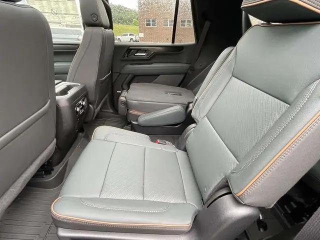 2026 GMC Yukon 4WD AT4