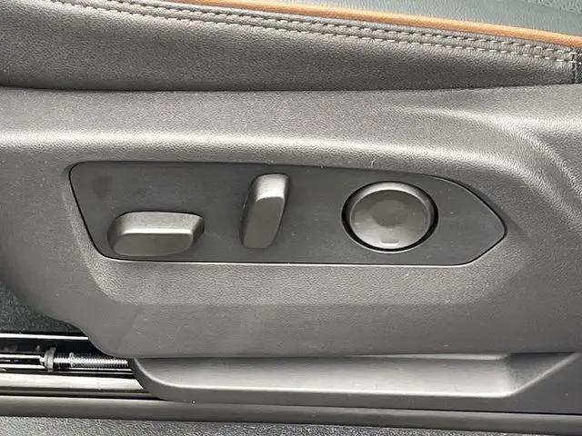 2026 GMC Yukon 4WD AT4