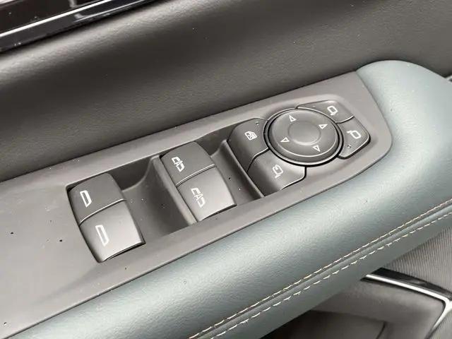 2026 GMC Yukon 4WD AT4