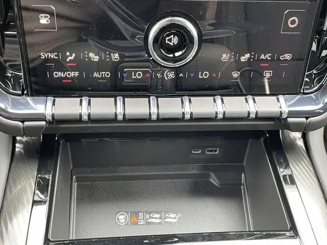 2026 GMC Yukon 4WD AT4