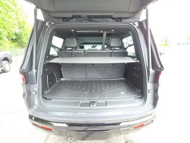 2023 Jeep Wagoneer Series II Carbide 4x4