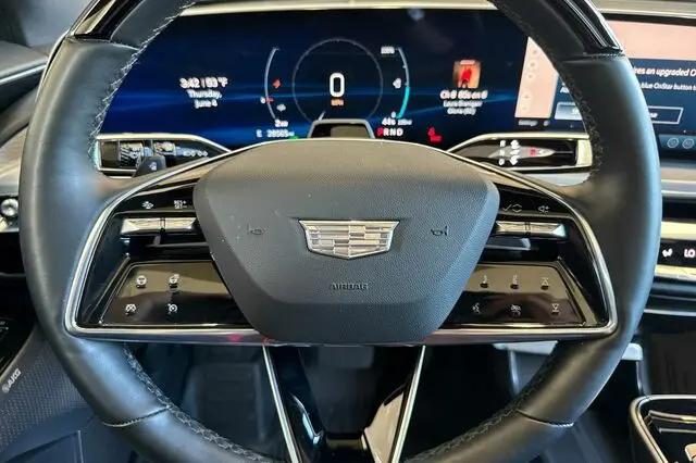 2024 Cadillac iQ Sport w/1SK