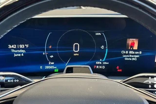 2024 Cadillac iQ Sport w/1SK