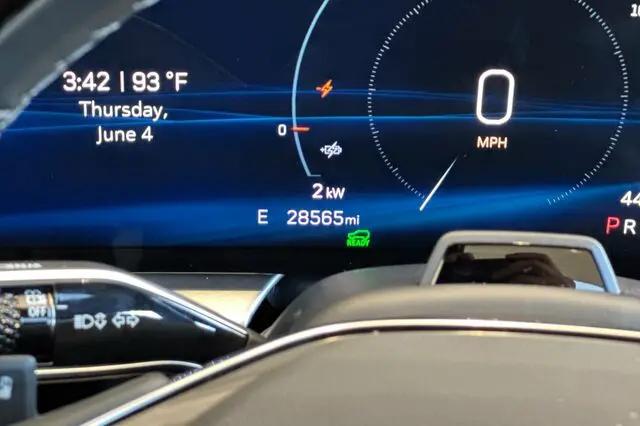 2024 Cadillac iQ Sport w/1SK