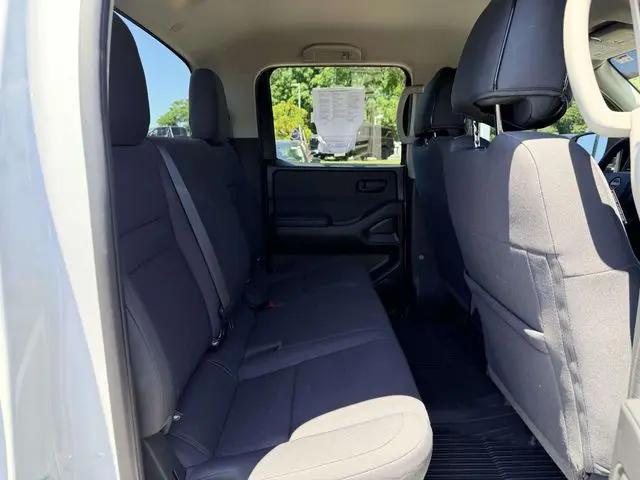 2023 Nissan Frontier Crew Cab S 4x4