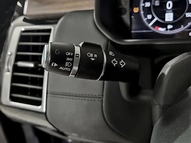 2018 Land Rover Discovery HSE