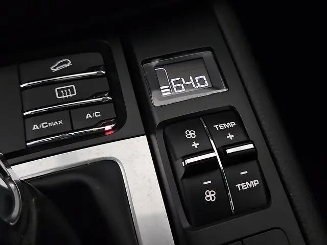 2018 Porsche Macan Macan