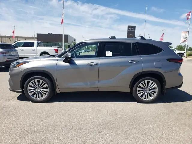 2026 Toyota Highlander Platinum