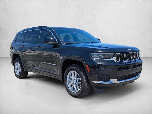 2025 Jeep Grand Cherokee L Laredo 4x2