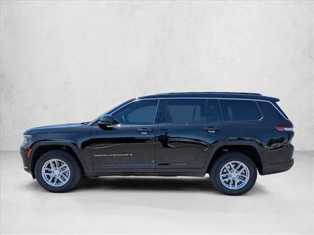 2025 Jeep Grand Cherokee L Laredo 4x2