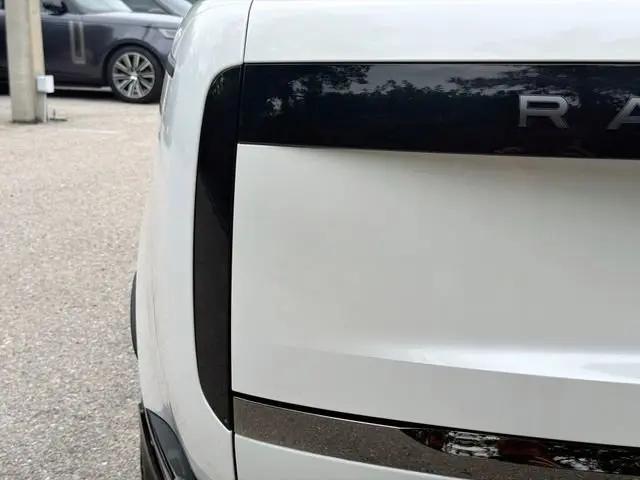 2023 Land Rover Range Rover SV