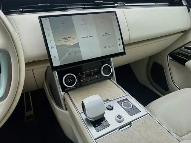 2023 Land Rover Range Rover SV